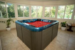 Eeleem Resorts and Spa, Munnar