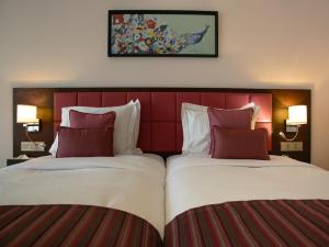 The Concord Hotel & Suites