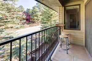 Walk to Angel Fire Lifts! Skier-Friendly Mtn Condo