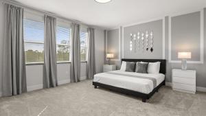 Stunning Townhome with Private Pool & Games Room