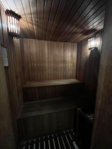 Stay Inn com Vista Mar Parcial, Piscina, opção de estacionamento na quadra da praia