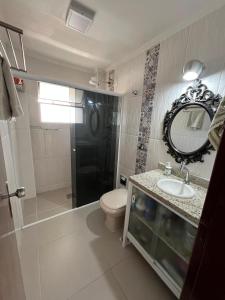 A poucos passos da praia, moderno e confortável