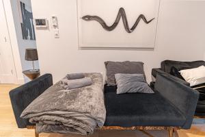 Cozy Brooklyn Getaway with Balcony