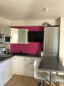 T2 Vue Piscine et Lac