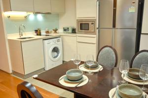 KingBed-5min»Metro-HighFloor-Kitchen-Gym-500Mbps