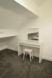 Kehoes Platinum Suite Near Etihad Stadium and Coop Live Arena Sleeps 4