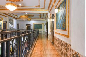 SPOT ON The Green Palace