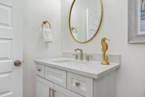 Sunbeam! Sleeps 18! Beach Access! Heated Pool!