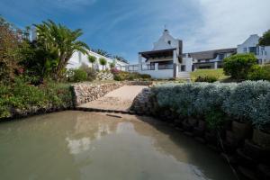 Mahe Beat, St Francis Bay Canals