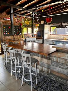 Espectacular casa con pileta en Barrio Privado