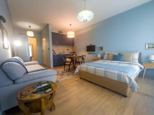 Studio 42- Modern Cozy Studio near City Center