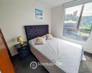 Spacious apartment near Lleras and Provenza rentalsOP AN08