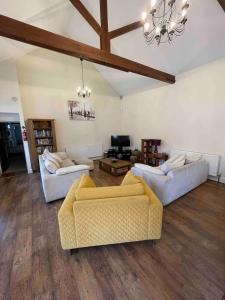 The Old Hay Barn - Games Room, Gym, Sleeps 8