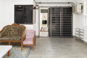 Welcome to MANAF HOME STAY, 3 Fully Furnished bedrooms, located in beautiful Alor Gajah, Melaka