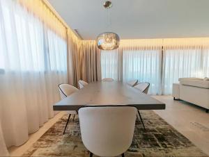 Luxury 4 Bedroom Villa with Sea Views and Private Pool in Eden Resort