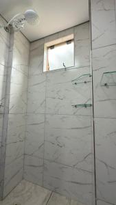 Flat funcional e moderno em Uvaranas-com elevador