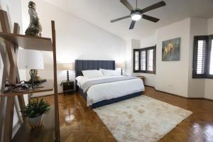 Spacious & Comfortable Home Exclusive Neighborhood