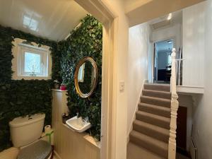 Plumstead Pied-à-Terre - Your Stylish Urban Retreat