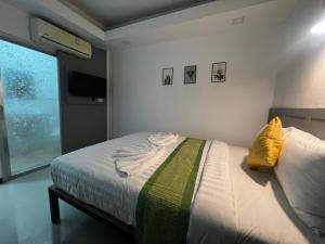LimeTree Loft Guesthouse