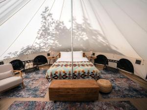 Spacious Bell Tent with Private Deck & Forest Access near Carson, Washington