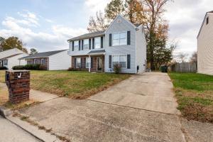 Spacious Home wLarge Deck near Downtown Richmond