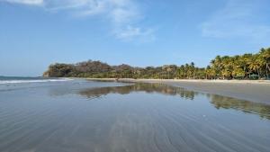 Casa Azul Tropical Poolside Oasis in Sámara