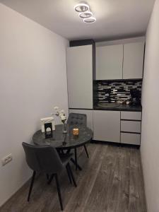 Apartament Panoramic View Bran - 2 camere, 2 băi - Vedere montană - Terasă cu Grătar