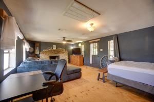 3 Mi to San Felipe Springs Park Studio with Yard