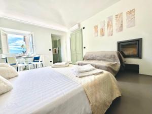 Gold Apartment Statuto