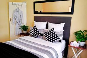 Budget Stays at Olivia Pines Guesthouse