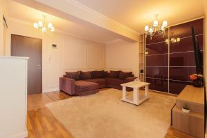 Mid Velvet Apartment, Free Parking, Self Check-in