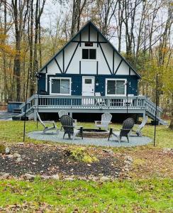 Home in Arrowhead Lake Pocono PA - Lake Access, Hot Tub, Fire Pit, and Amenities Included