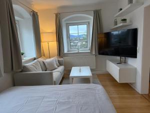 Yellow House Apartments - Top 3