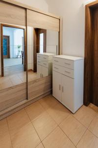 BNB Sklenarova Apartment with Balcony