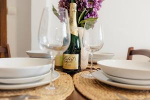 BNB Sklenarova Apartment with Balcony