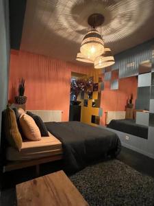 Plantkot, a cozy apartment full of plants of tinykot