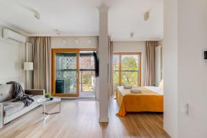 Luxury 2-room apartment with a beautiful city view