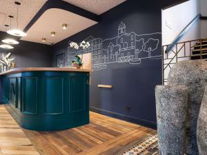 MADISON Saint Jean de Luz - Handwritten Collection