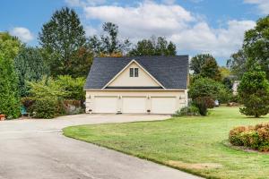 Near Hiking and Biking Pet-Friendly Rogers Getaway!