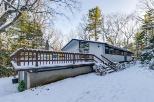 Trail Access On-Site Gorgeous MCM Deck House!