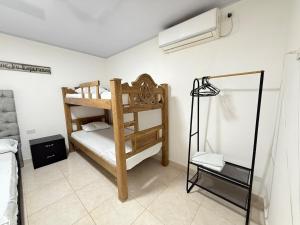 cerca del centro, practico, precio justo, trabajo o turismo