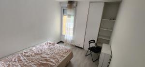 Chambre avec lit double proche centre ville