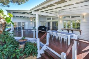 Luxury Waterfront Stay at Tallebudgera Creek