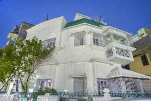 Hotel O RS Guest House