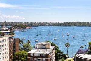 ITHAC12902 - Elizabeth Bay View