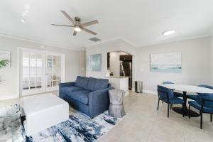 Waterfront Intercoastal, Walk to the Beach, Pool & Hot Tub, Watch the Boats