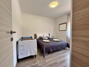 Apartments with parking space Silo, Krk - 18667