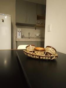 Studio para até 3 pessoas no centro de Belém, com vaga e psicina