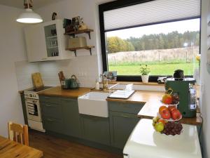 Green Hill Domyslow, 6 persons