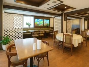 Miyazaki Hotel Crane Tachibana 3-Star Accommodation lobby